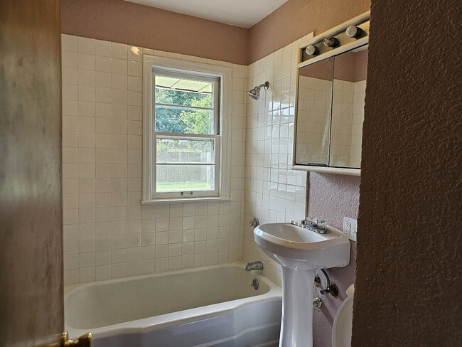 property at 3814 42nd St
