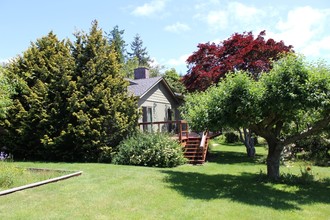 Endicott Gardens in Gold Beach, OR - Building Photo - Building Photo