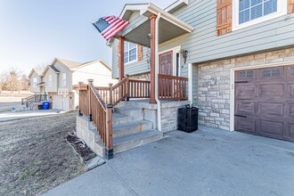 1017 Coyote Dr in Junction City, KS - Building Photo - Building Photo