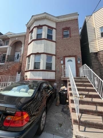property at 717 16th St