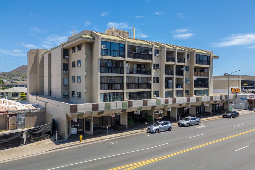 465 Kapahulu Ave in Honolulu, HI - Foto de edificio