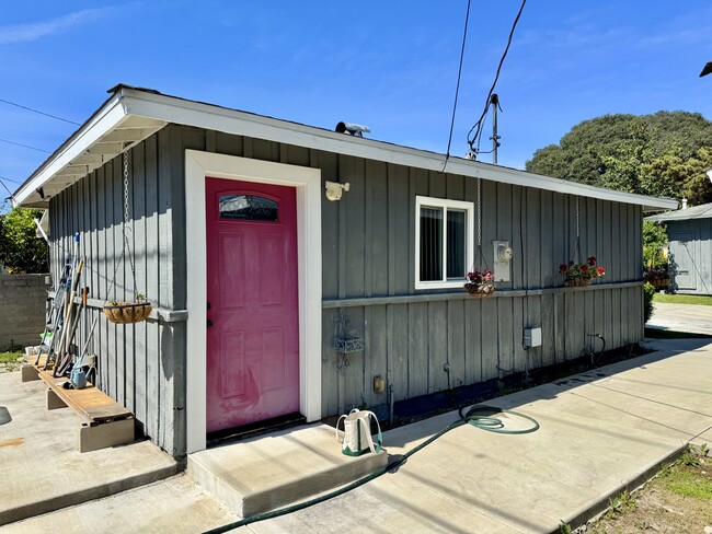 property at 131 N Vega St