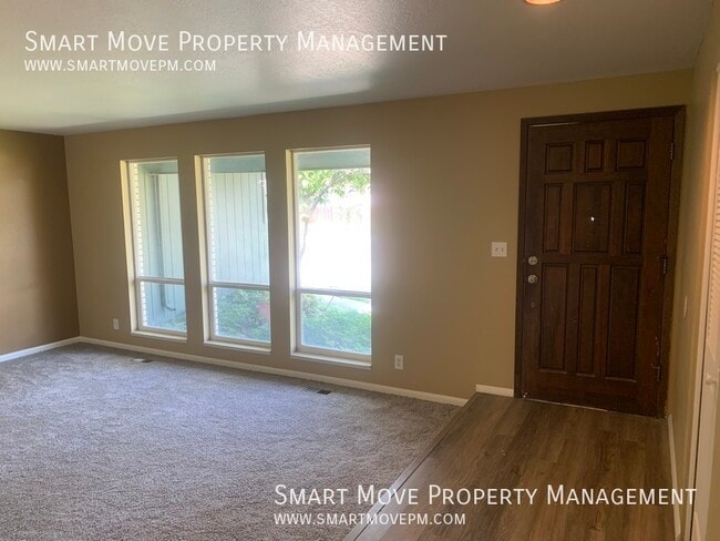 10023 W Skycrest Dr in Boise, ID - Building Photo - Building Photo