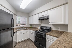 Preakness Apartments in Antioch, TN - Building Photo