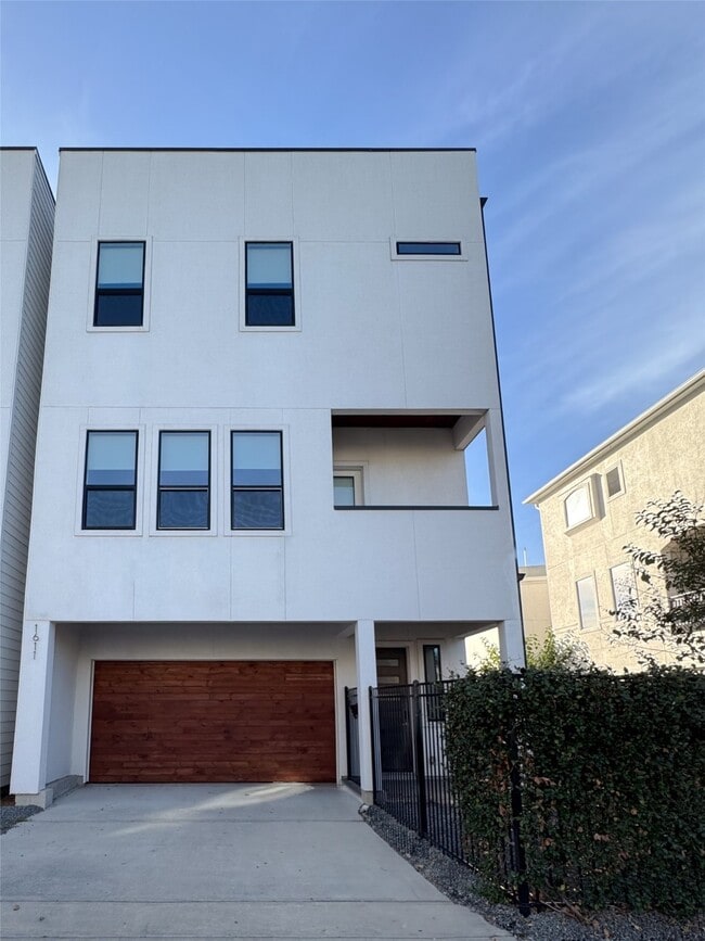 property at 1611 Parker St