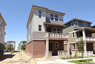 12882 E Caspian Pl in Aurora, CO - Building Photo