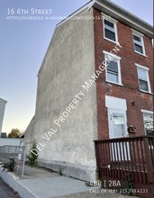 16 6th St in Upland, PA - Building Photo - Building Photo