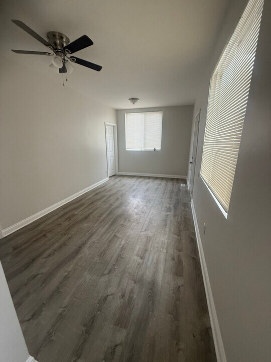 13502 S Brandon Ave in Chicago, IL - Building Photo