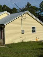 24899 Crawford Rd in Callahan, FL - Building Photo - Building Photo