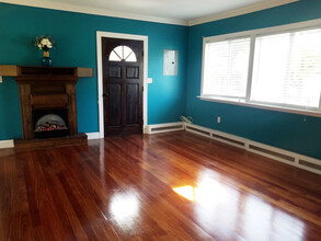 25 Makemoney Ave, Unit Upstairs in Wanaque, NJ - Building Photo - Building Photo