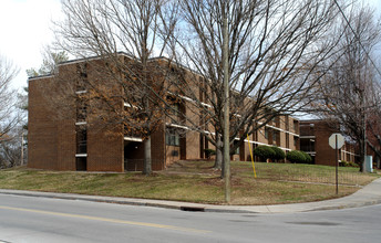 Morningside Gardens Apartments in Knoxville, TN - Foto de edificio - Building Photo