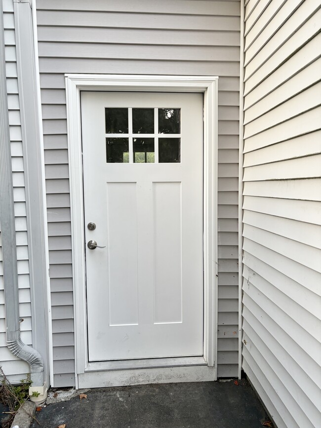 2 Leonard St, Unit #0 in Hopkinton, MA - Building Photo - Building Photo