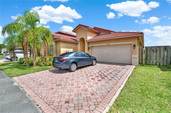 12046 SW 133rd Terrace in Miami, FL - Building Photo - Building Photo