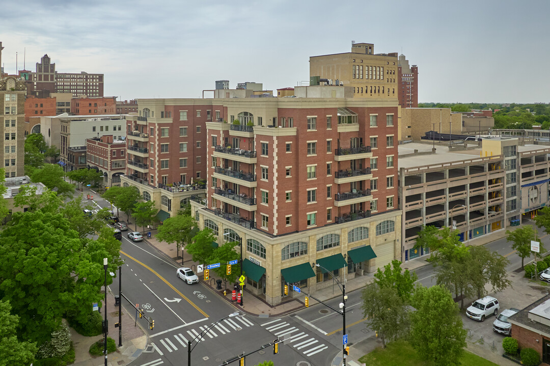 The Sagamore On East in Rochester, NY - Building Photo