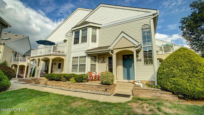 property at 316 Tulip Ln