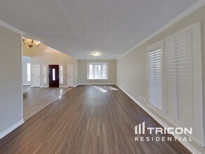 7208 Sharps Dr in Plano, TX - Foto de edificio - Building Photo
