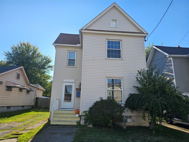 property at 406 Cascade St