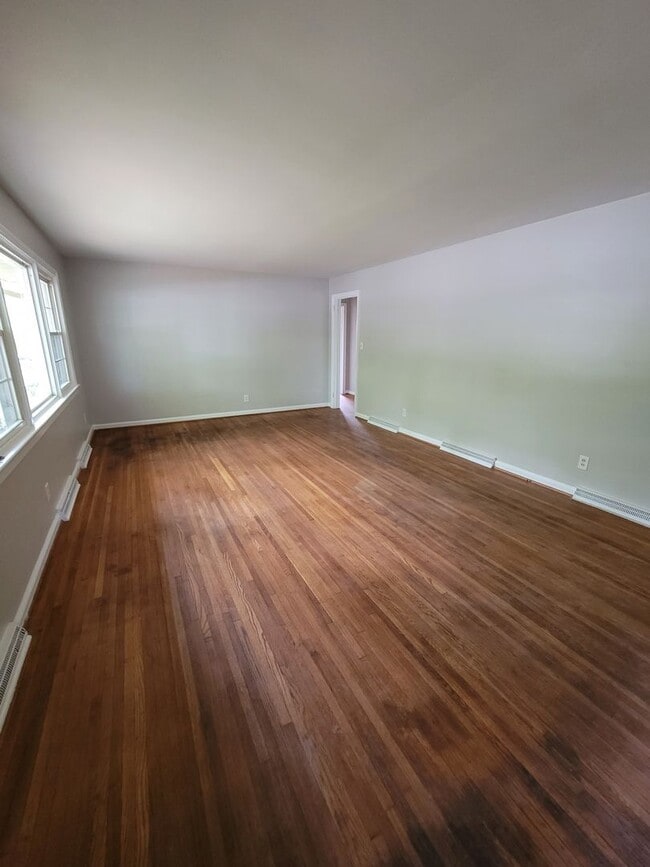 1505 Carolina St in High Point, NC - Foto de edificio - Building Photo