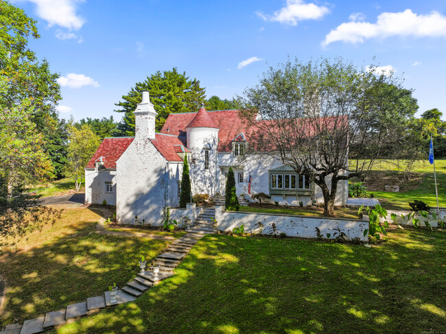 property at 163 Mooreland Rd