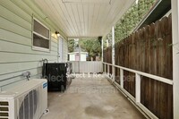 1514 C St photo'