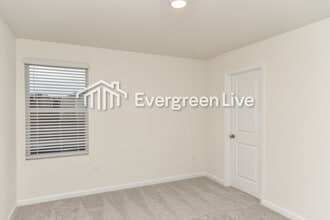 169 Snowdrop Ave in La Vergne, TN - Building Photo - Building Photo