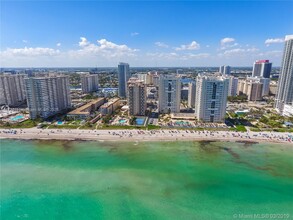 1904 S Ocean Dr in Hallandale Beach, FL - Building Photo - Building Photo