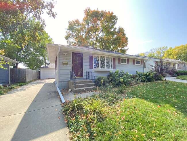 1454 26th St NW in Rochester, MN - Foto de edificio - Building Photo