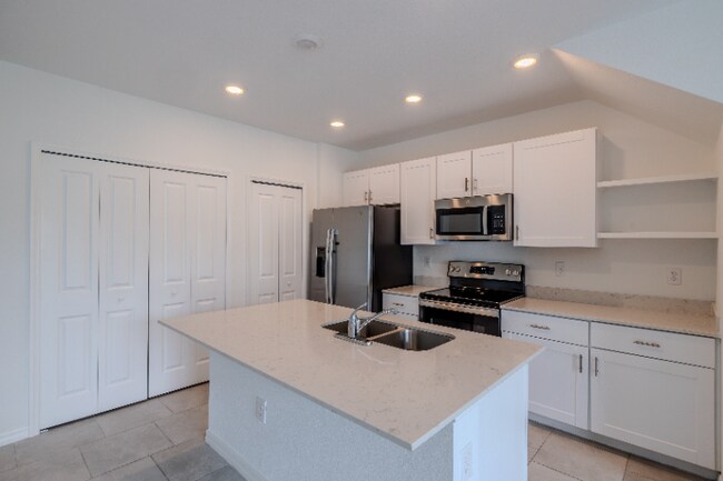 14310 Oviedo Pl in Ft. Myers, FL - Building Photo - Building Photo