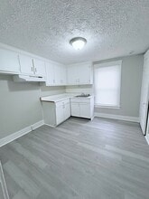 1741 W Market St in Warren, OH - Building Photo - Building Photo