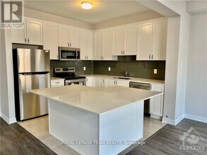 565 Rye Grass Wy in Ottawa, ON - Building Photo - Building Photo
