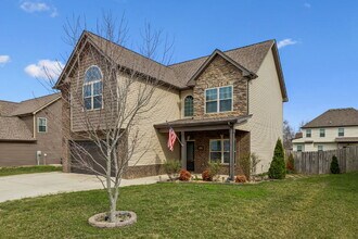 275 Crusaw Dr in Clarksville, TN - Building Photo - Building Photo