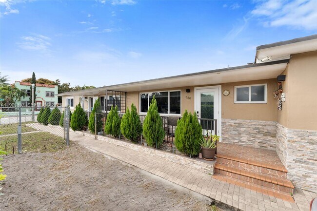 property at 820 SW 17th Ave