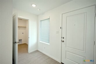 2441 Legends Crk in New Braunfels, TX - Building Photo - Building Photo