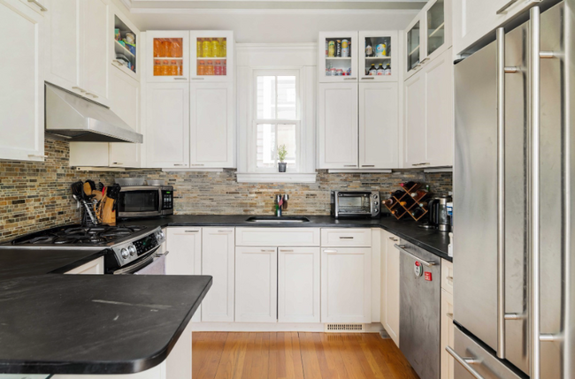17 Perry St, Unit 2 in Cambridge, MA - Foto de edificio - Building Photo