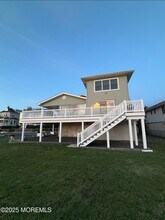 14 Willow Way in Sea Bright, NJ - Building Photo - Building Photo