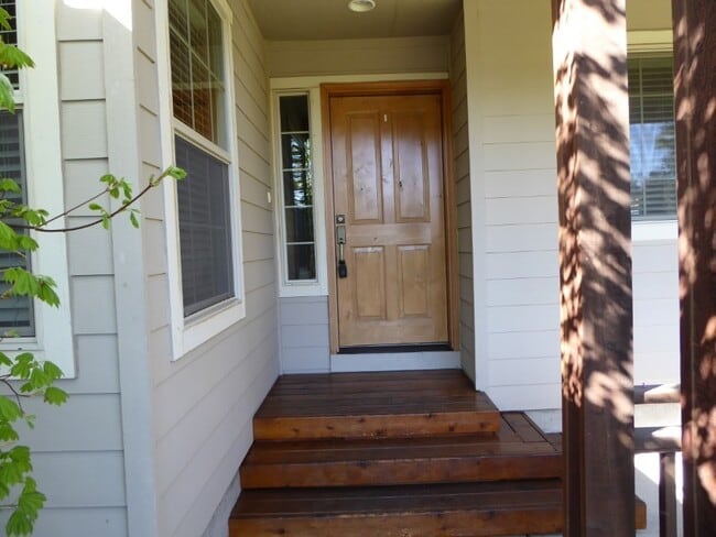 20113 Sekirk Mountain Way in Bend, OR - Building Photo - Building Photo