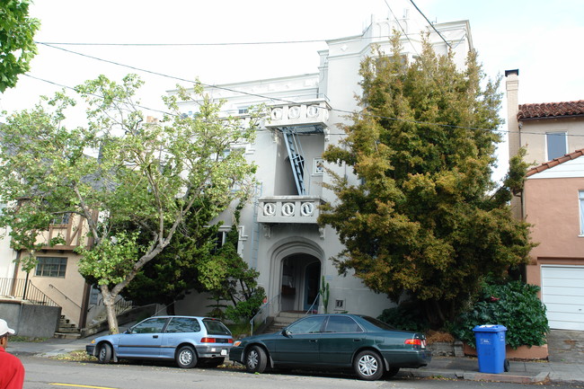 2575 LeConte Ave in Berkeley, CA - Building Photo - Building Photo