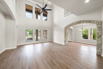 2318 Avenue J in Santa Fe, TX - Building Photo - Building Photo