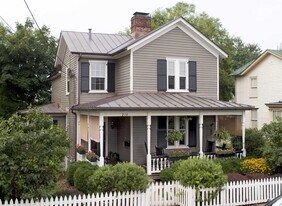 214 W South St, Unit Apartment 2 in Charlottesville, VA - Building Photo