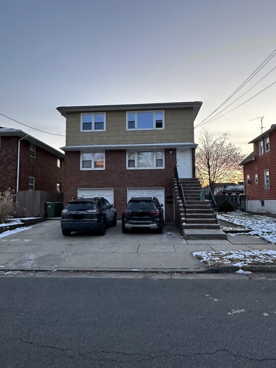 407 Bower St-Unit -2 in Linden, NJ - Building Photo