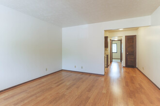 Orchard Park Apartments in Omaha, NE - Foto de edificio - Interior Photo