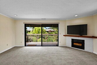 9500 Center St in Carmel, CA - Building Photo - Building Photo