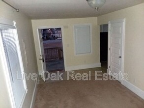 405-23rd 1/2 23 1/2 St in Virginia Beach, VA - Building Photo - Building Photo