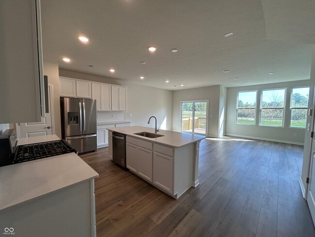 9755 Behner Dr in Indianapolis, IN - Building Photo - Building Photo