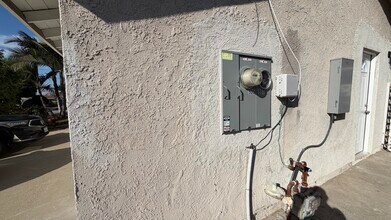 907 Herbine St in La Verne, CA - Building Photo - Building Photo