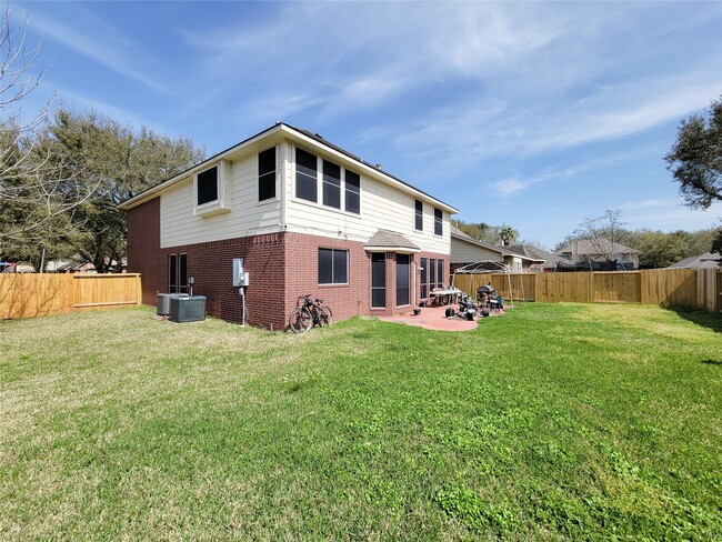 8002 Weeping Willow Pl