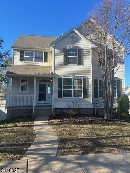 227 Winding Hill Dr in Hackettstown, NJ - Building Photo