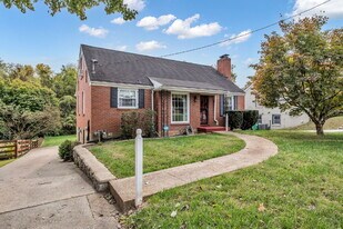 2416 Pafford Dr in Nashville, TN - Building Photo