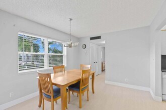 601 Flanders N in Delray Beach, FL - Building Photo - Building Photo