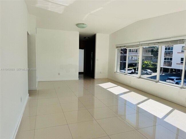 1035 94th St in Bay Harbor Islands, FL - Building Photo - Building Photo